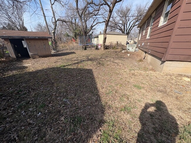 Building Photo - 1401 Edgemoor Dr