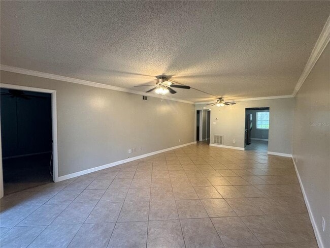 Building Photo - 8799 Bardmoor Blvd