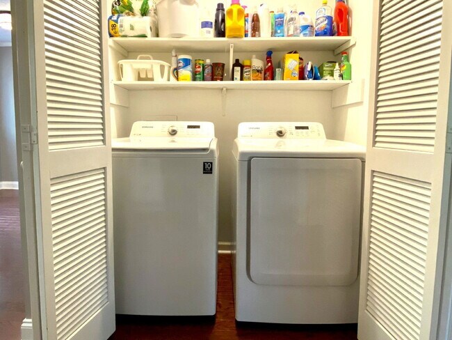 Building Photo - 3324 Devaughn Dr