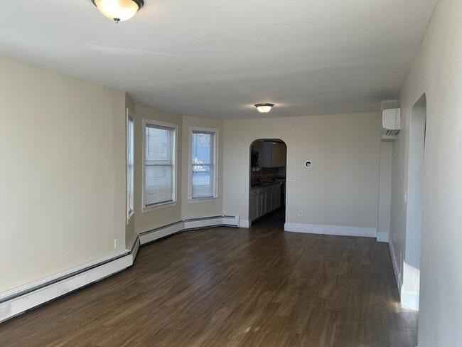 Building Photo - 66 Humphrey St