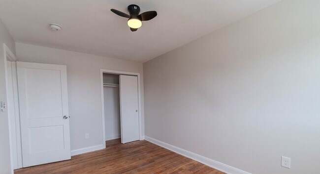 Building Photo - 3 Bedroom Home 21206