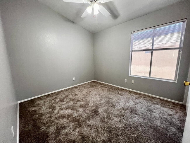 Building Photo - 1631 N Garrett Dr