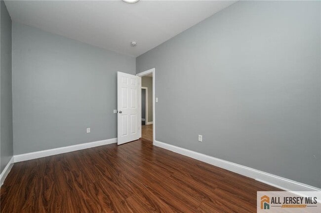 Building Photo - 307 Pershing Ave