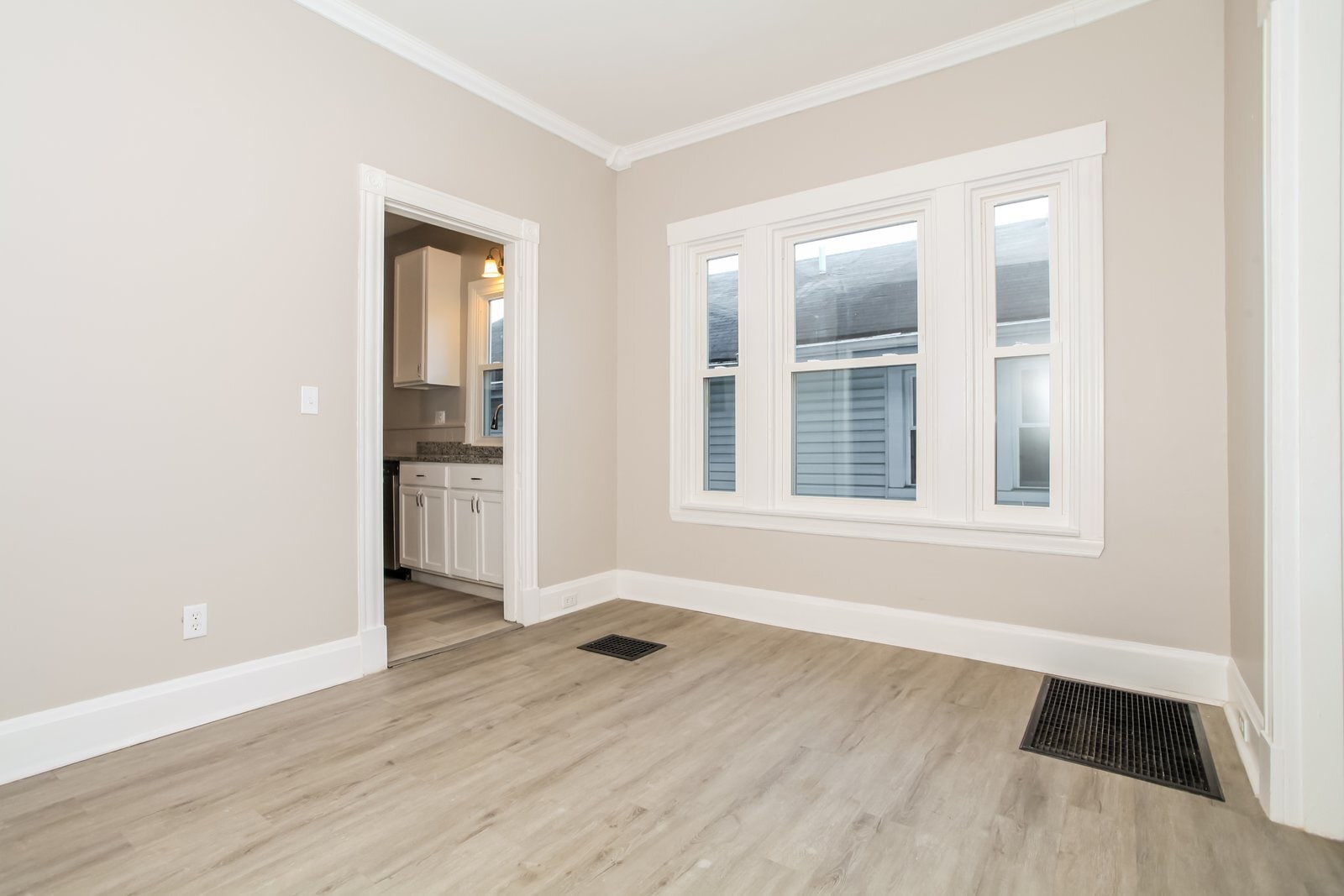 Building Photo - 1836 Goodman Ave