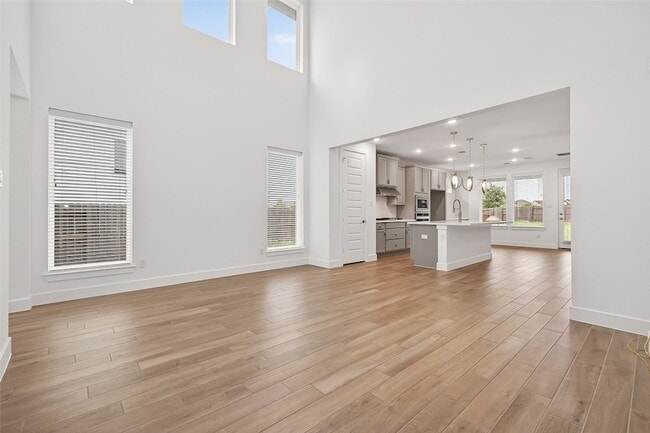 Building Photo - 7218 Grassland Vis Ln