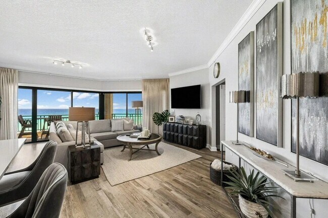 Building Photo - 4524 Southwinds Dr