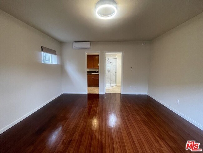 Building Photo - 4921 Kester Ave