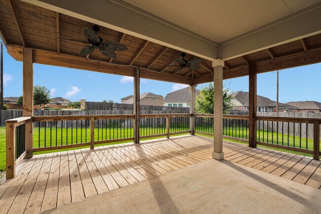 Building Photo - 9570 Ranch Lp