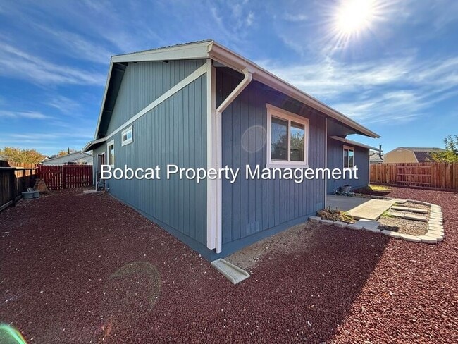 Building Photo - 628 Long Valley Rd