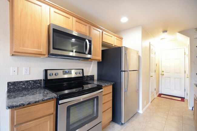 Building Photo - 1038 Cheyenne Blvd