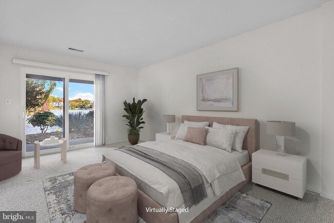 Building Photo - 2006 Lakebreeze Way