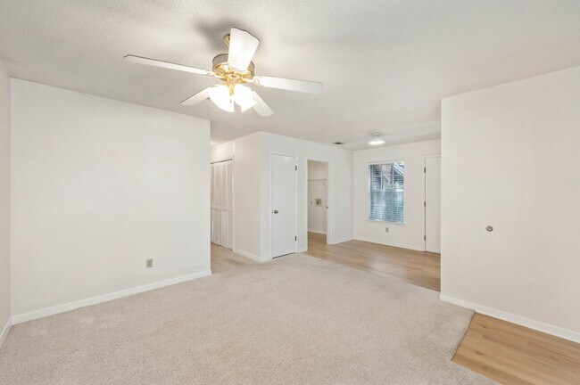 Building Photo - 4021 Valparaiso Blvd