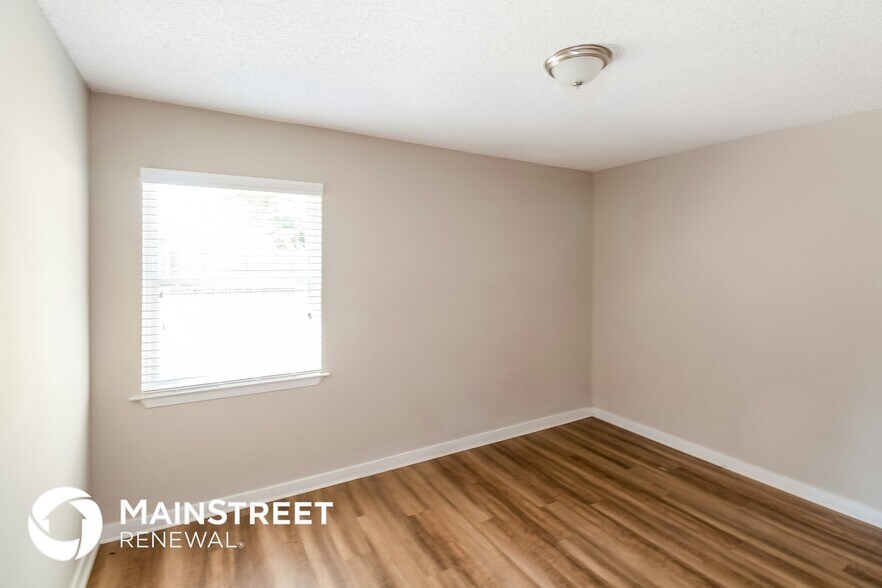 Building Photo - 7158 Rose Trail Dr