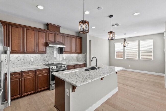 Building Photo - 118 Bonano Ln