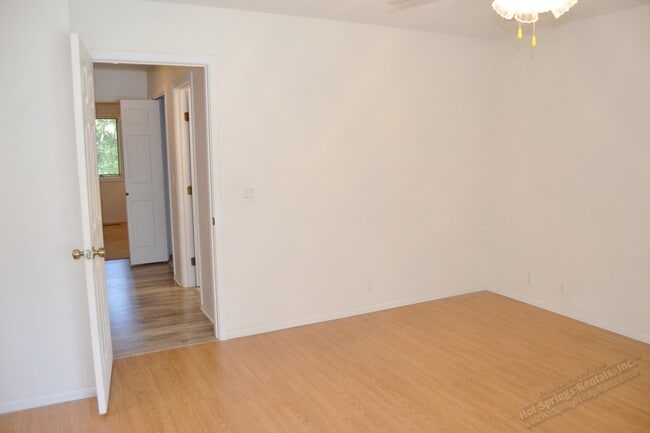 Building Photo - Cortez Golf Area | Home | Unfurnished
