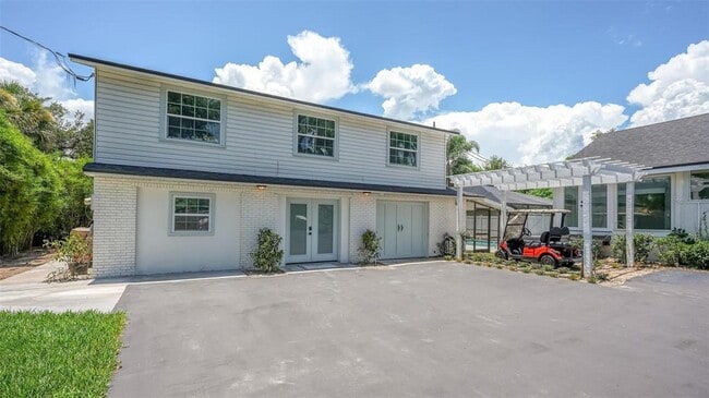 Building Photo - 1099 Grove Ave