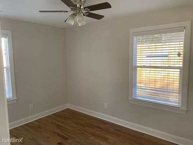 Building Photo - 2 br, 1 bath House - 2328 Rozzelles Ferry Rd