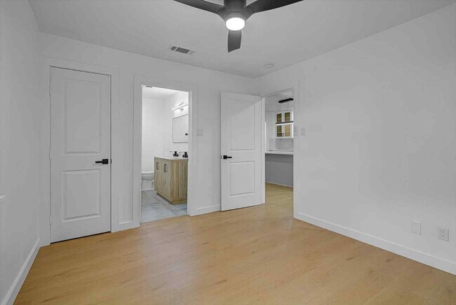 Building Photo - 2805 2nd Ave N
