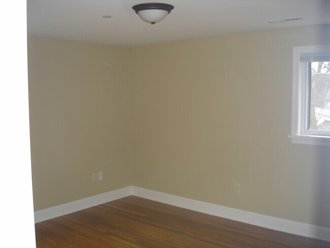 Building Photo - 4Plex - 1104