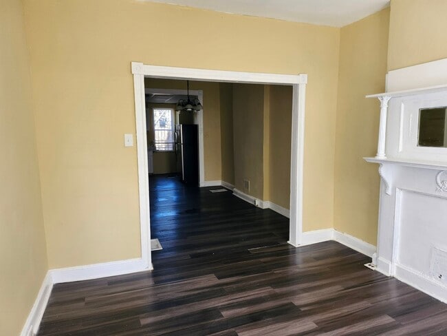 Primary Photo - 2544 Boyd St