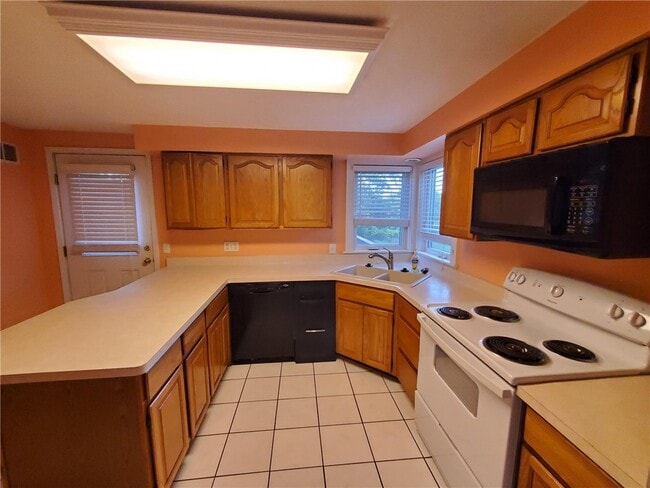 Building Photo - 1148 Jackson Rd