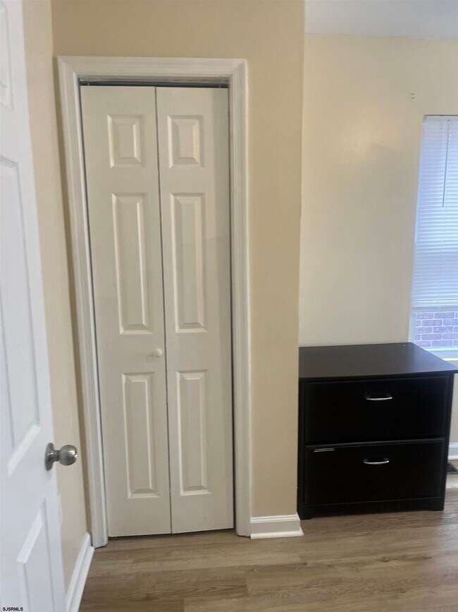 Building Photo - 38 N Maryland Ave