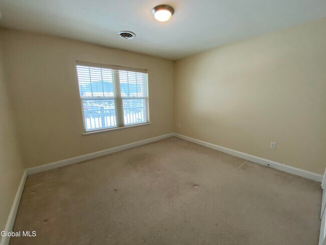 Building Photo - 60 Weibel Ave