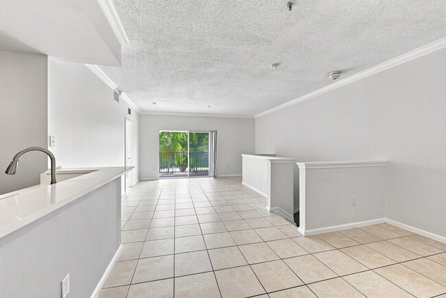 Building Photo - 5860 W Sample Rd