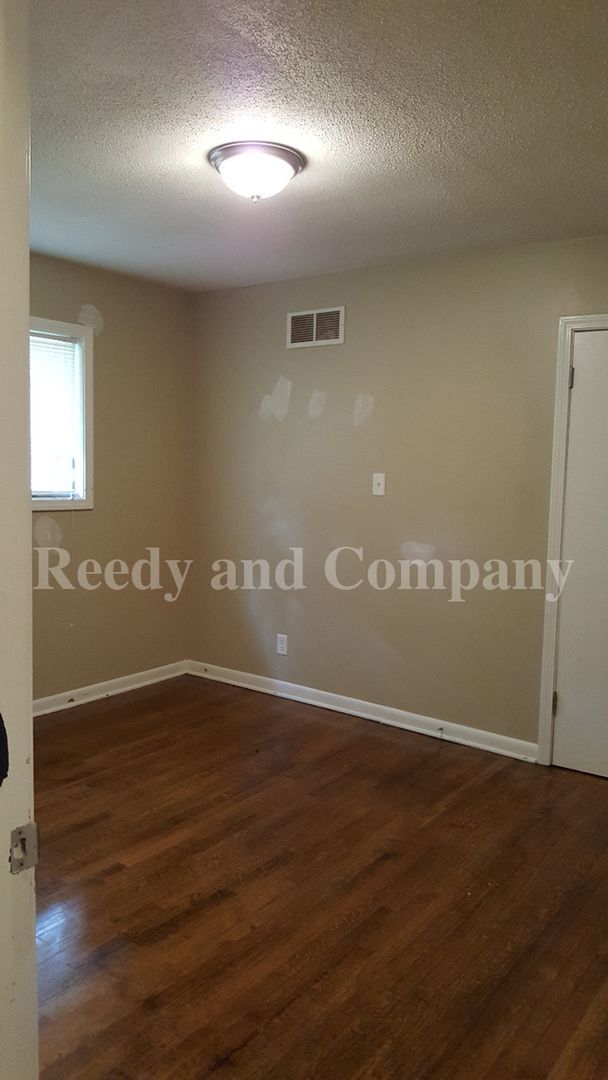 Building Photo - 4173 Cottonwood Rd
