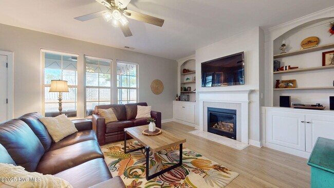 Building Photo - 205 Willow Ridge Dr