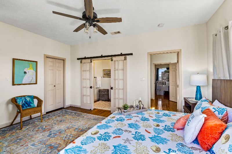 Building Photo - 14204 Miramar Dr