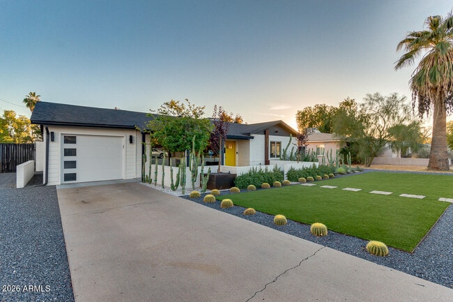 Building Photo - 6929 E 6th St