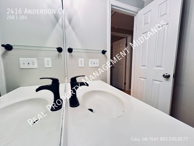 Building Photo - 2416 Anderson Ct