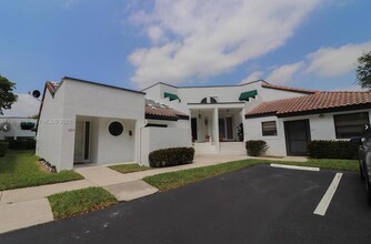 Building Photo - 223 NW 36th Ave