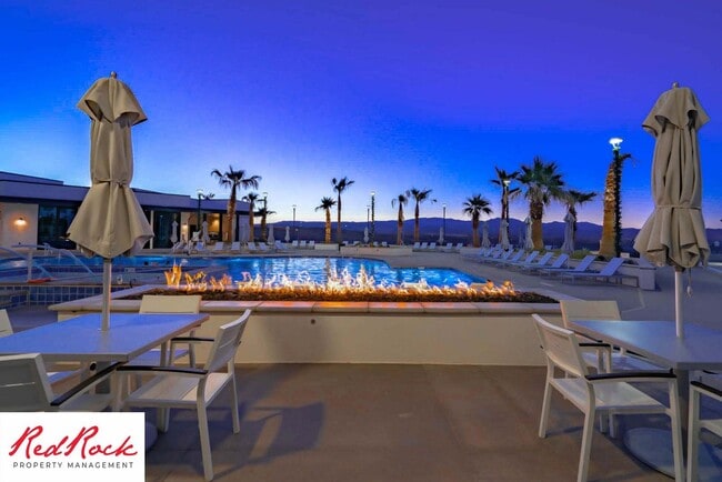 Building Photo - Spacious 3 Bedroom Unit in Desert Color With Pool & Lagoon Access