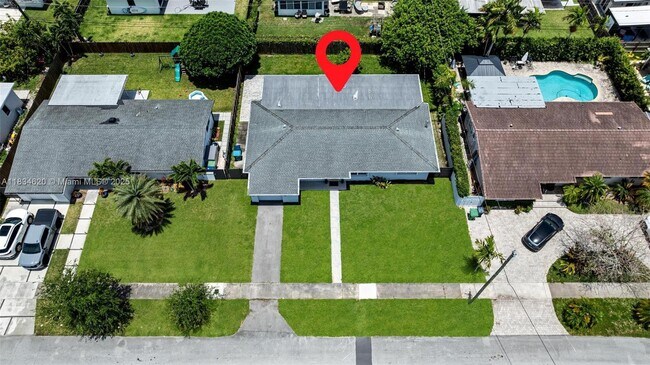 Building Photo - 9075 SW 48th Terrace