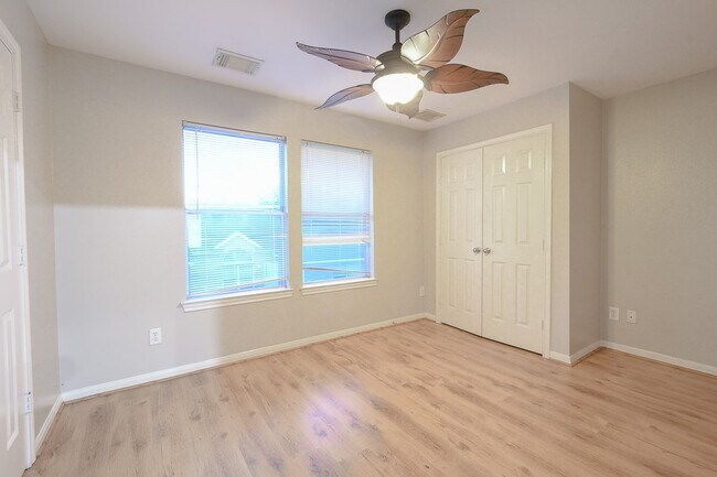 Building Photo - 212 Rolling Springs Ln