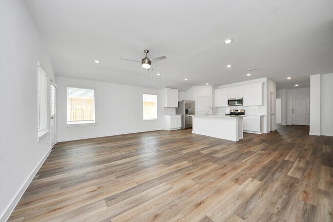 Building Photo - 9035 Rose Water Trl