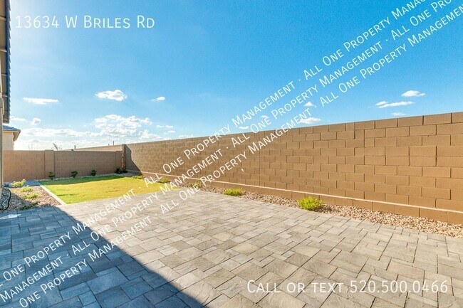 Building Photo - 13634 W Briles Rd