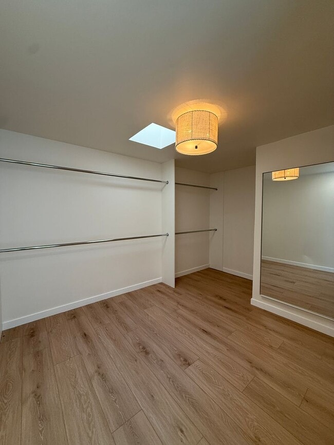 Building Photo - Beautifully Updated Single Story Custom Ho...