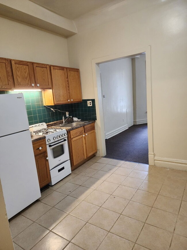 Building Photo - 6527 S Kimbark Ave