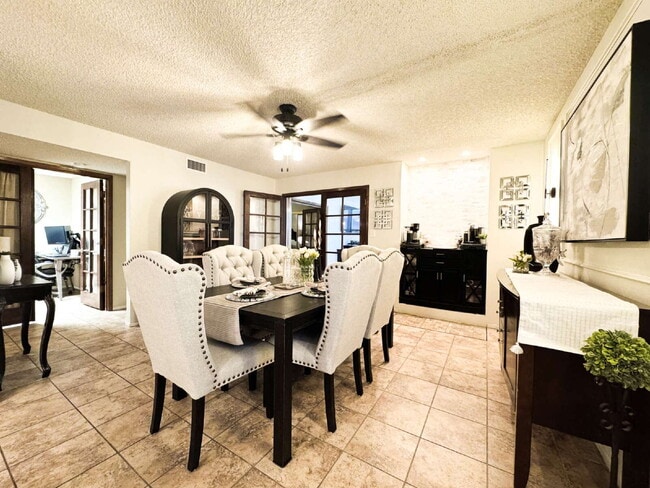 Building Photo - "Well Maintained 3 Bedroom, 2 Bathroom Pool Home in Yuma Corona!"