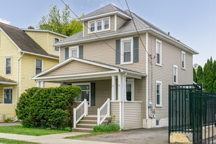 Building Photo - 24 Sherman St