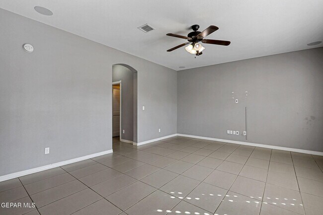 Building Photo - 3129 Spring Willow