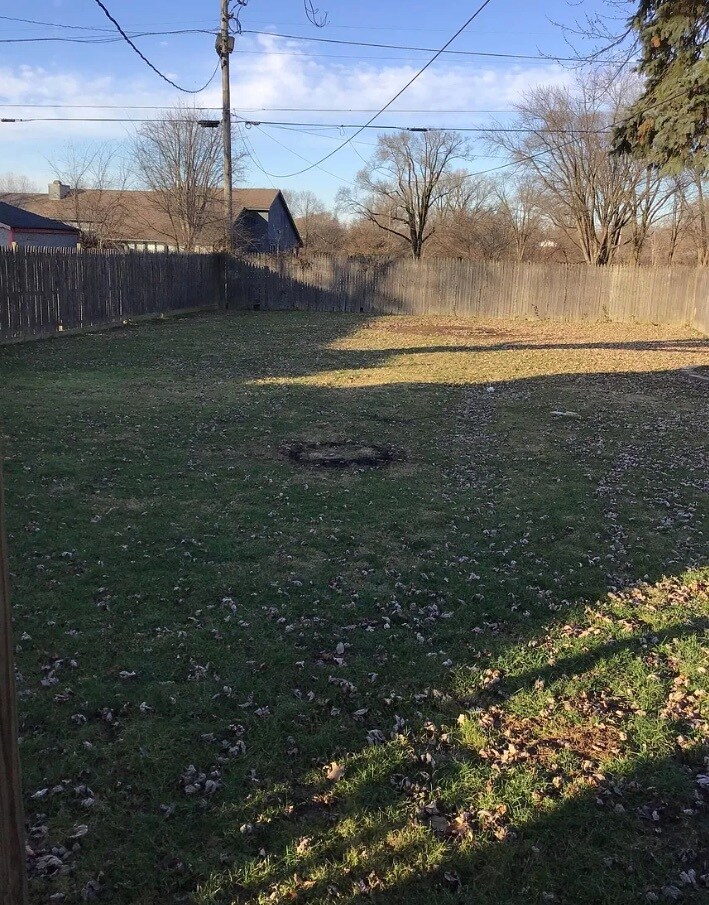 Building Photo - 208 E 34th St