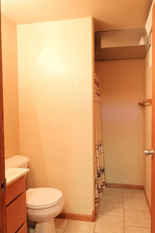 Building Photo - 703 8th St