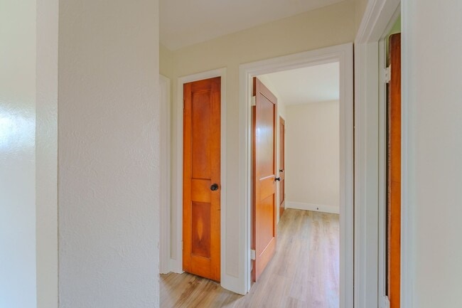 Building Photo - Charming 2-Bedroom Home in Dayton's Belmont Neighborhood