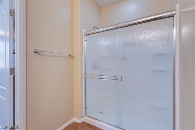 Building Photo - 10119 Amana Oaks Ave