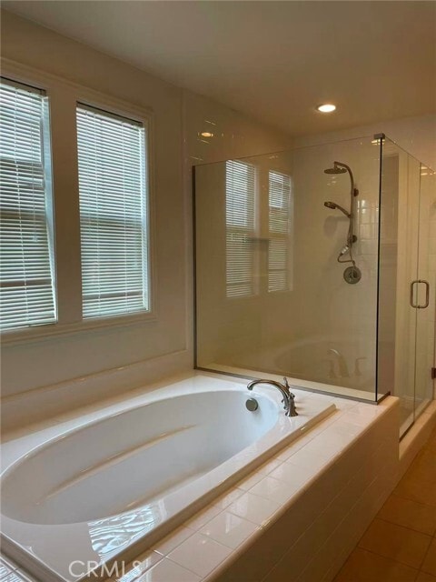 Building Photo - 31 Swift