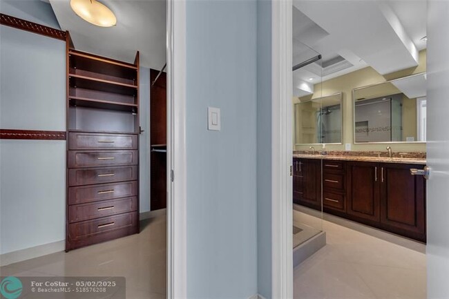 Building Photo - 936 Intracoastal Dr